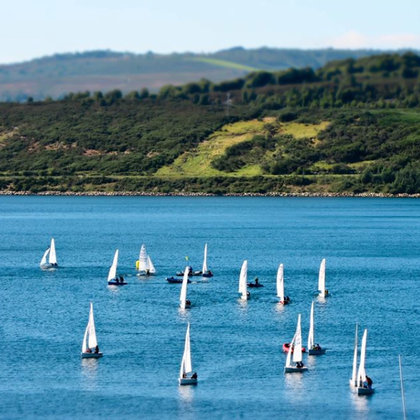 Vela en Lago de As Pontes