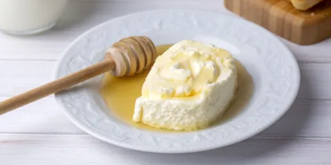 Requesón y miel