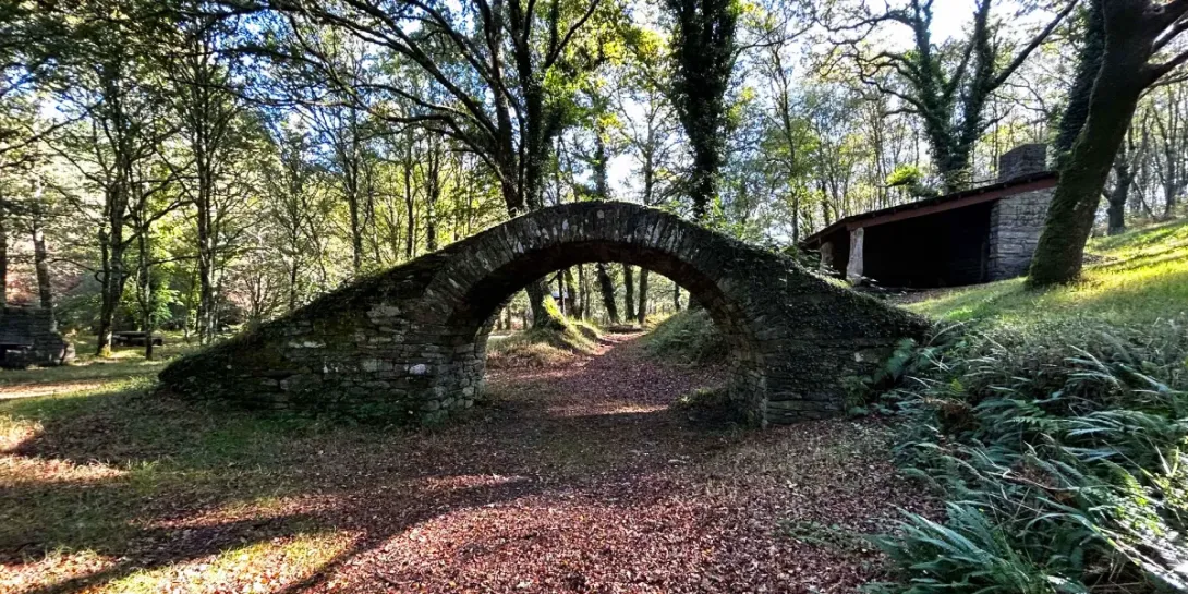 Puente en la zona de O Caneiro en As Pontes